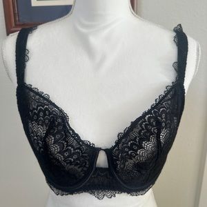 Stunning Simon Perele black lace bra size 34F